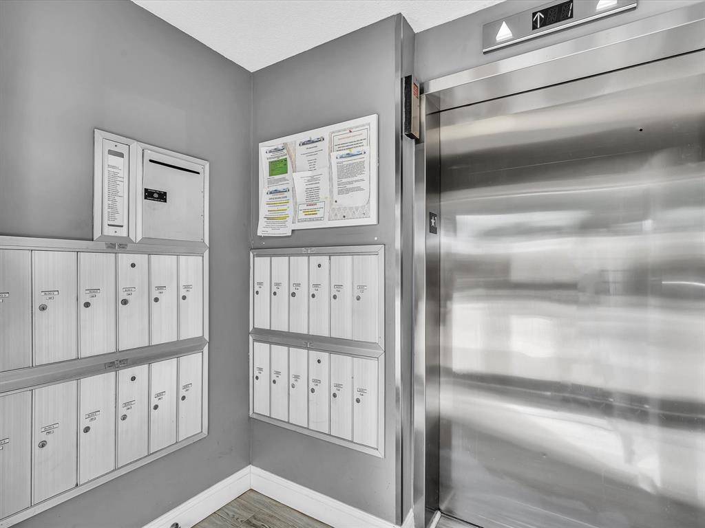 Boca Raton, FL 33433,6049 Balboa Cir #406