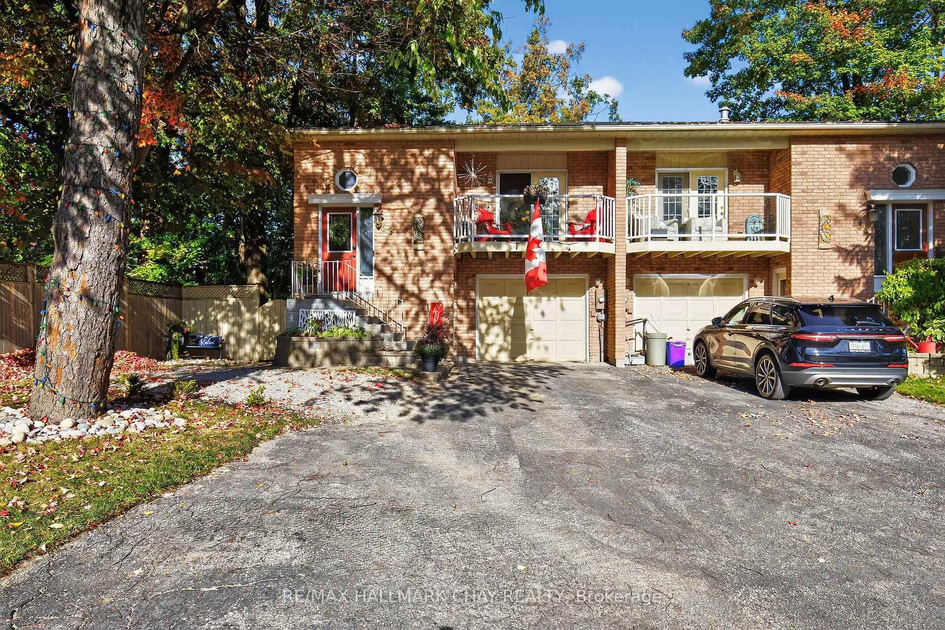 Barrie, ON L4N 1S5,155 Maple AVE