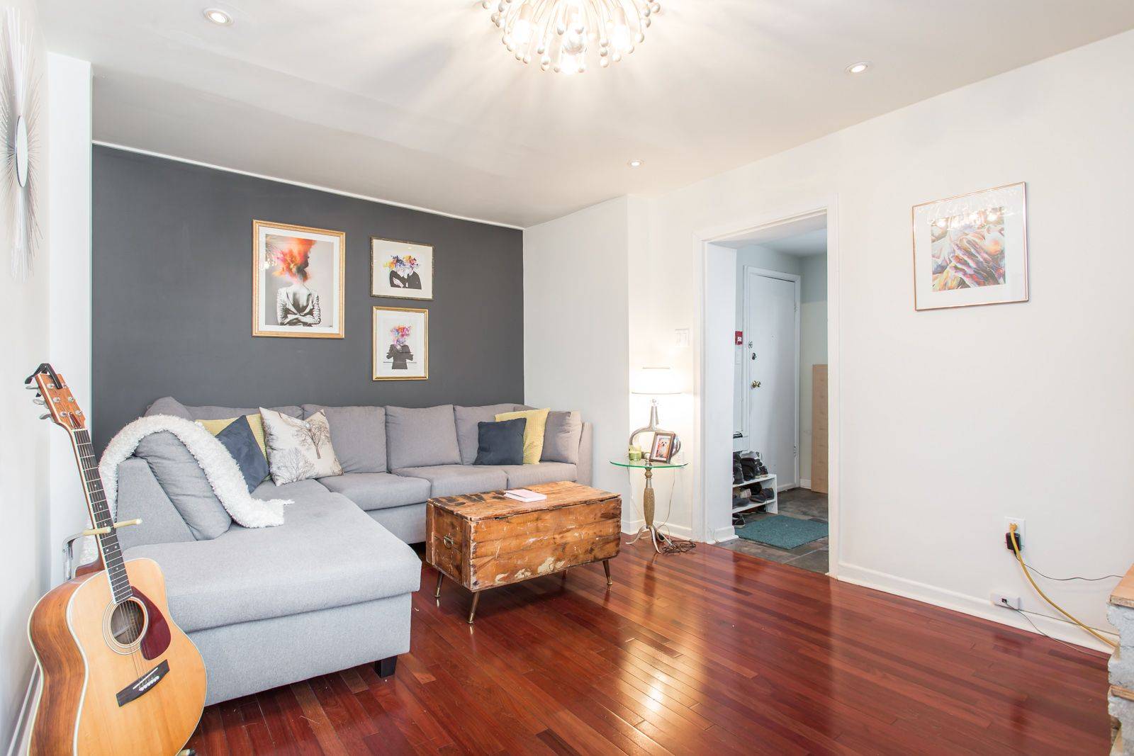 Toronto W02, ON M6P 1N1,22 Brad ST