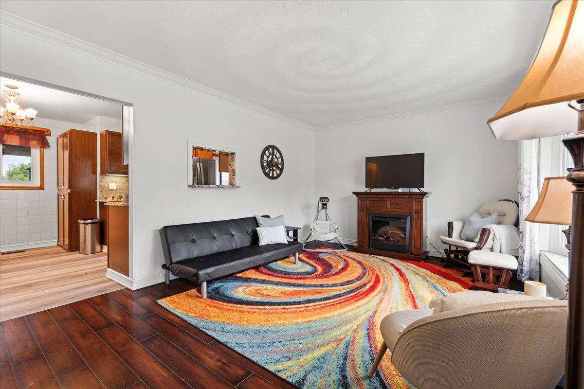 Quinte West, ON K8V 0M3,29 Barry RD