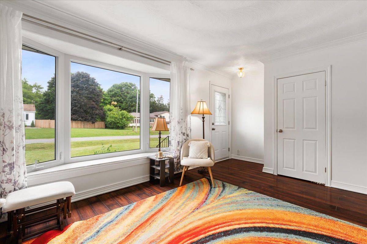 Quinte West, ON K8V 0M3,29 Barry RD