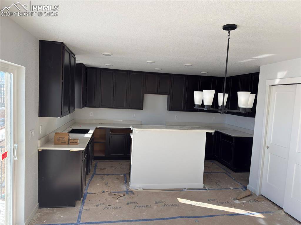 Colorado Springs, CO 80907,721 Little Bear GRV