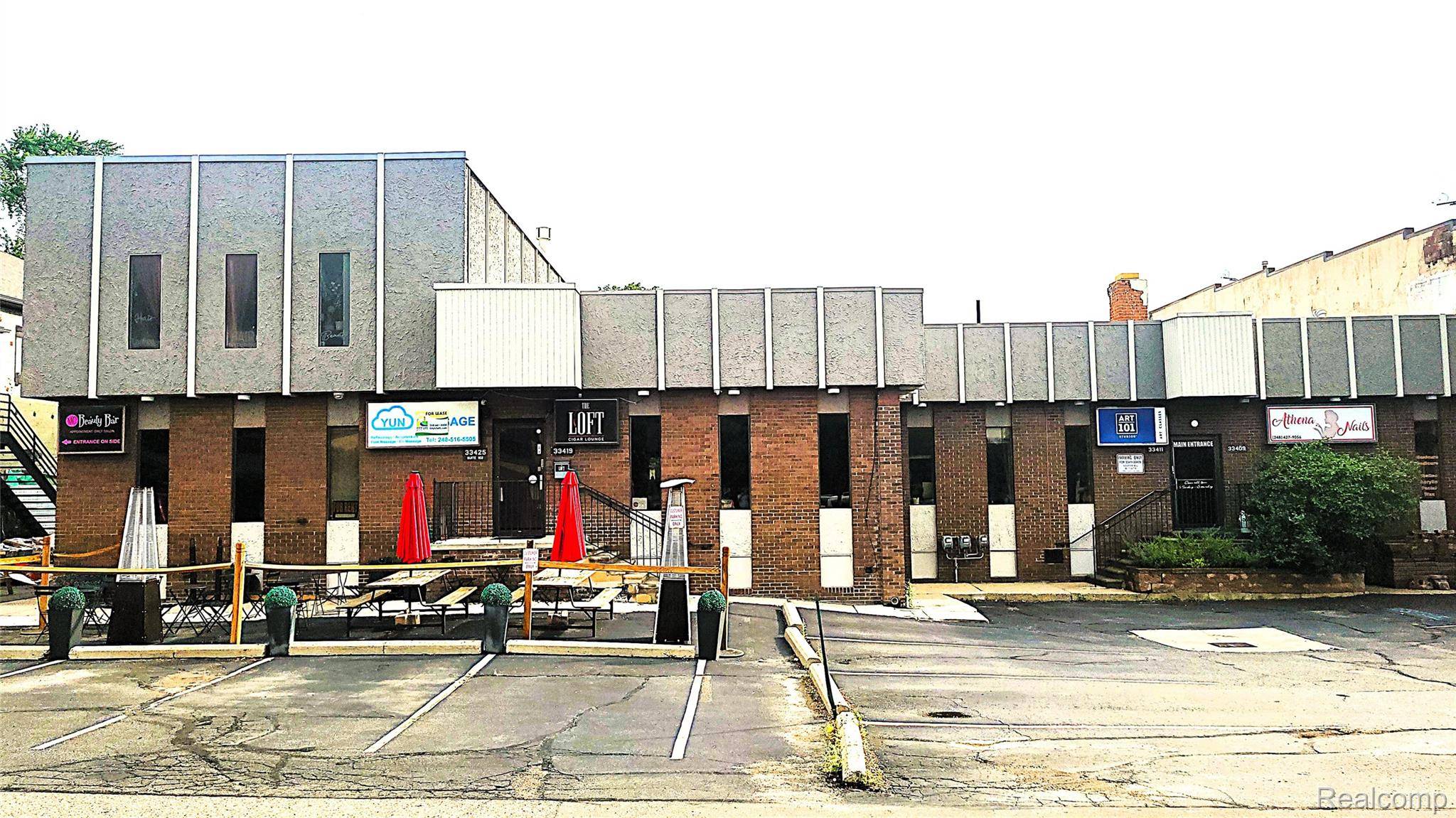 Farmington, MI 48335,33409 Grand River AVE