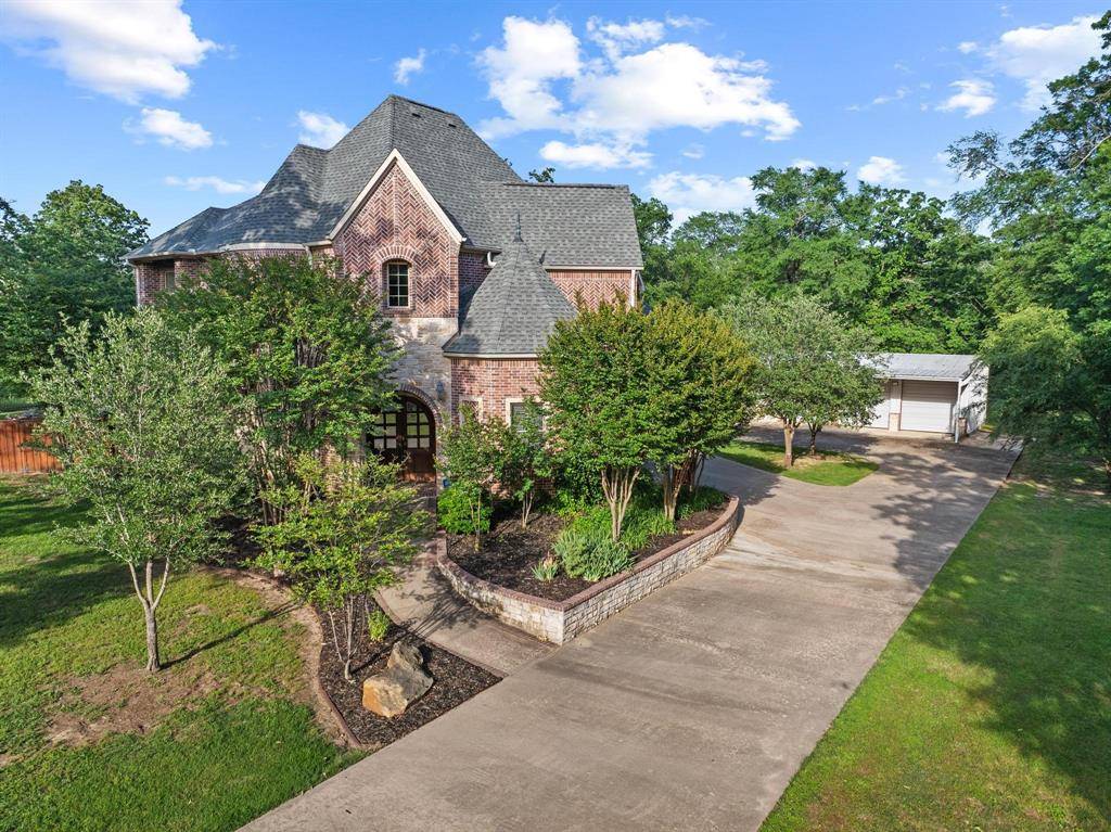 Bonham, TX 75418,383 County Road 1452