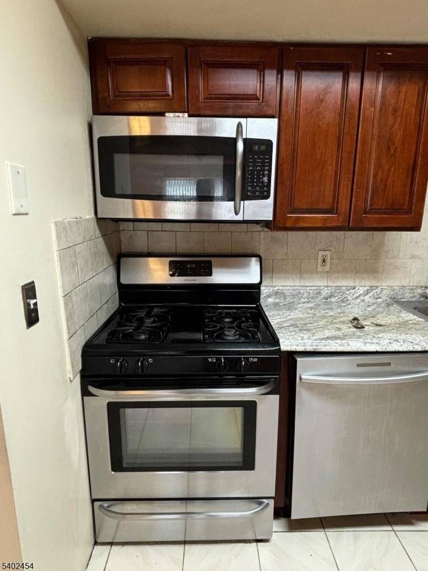 Belleville Twp., NJ 07109,18 Harrison St