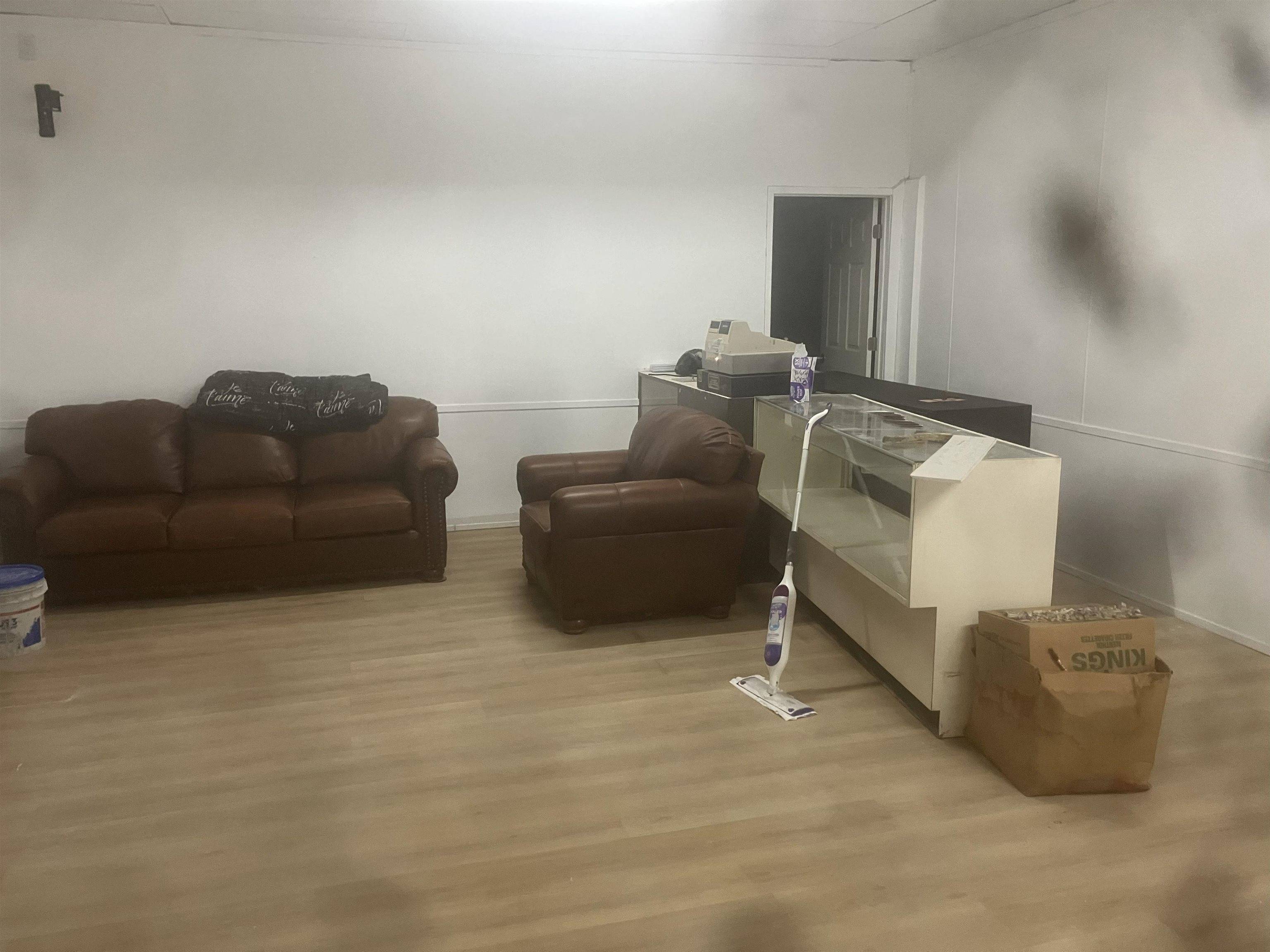 1718 Dupont ST, Flint, MI 48504