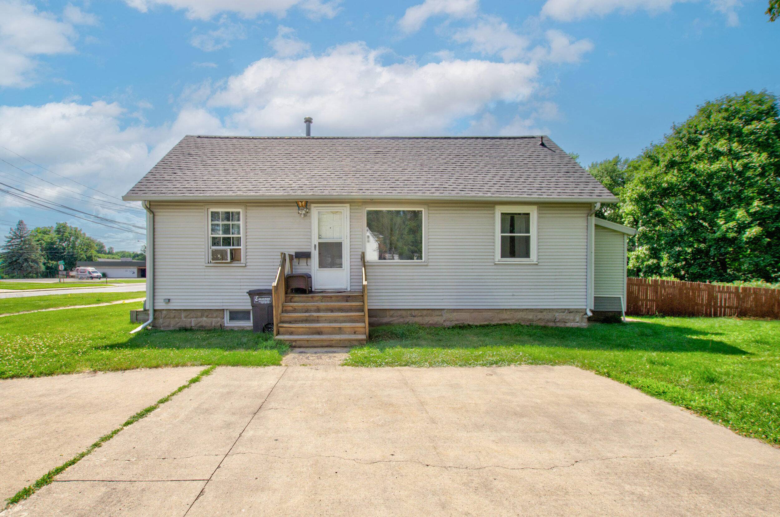 Jackson, MI 49203,230 W Prospect ST