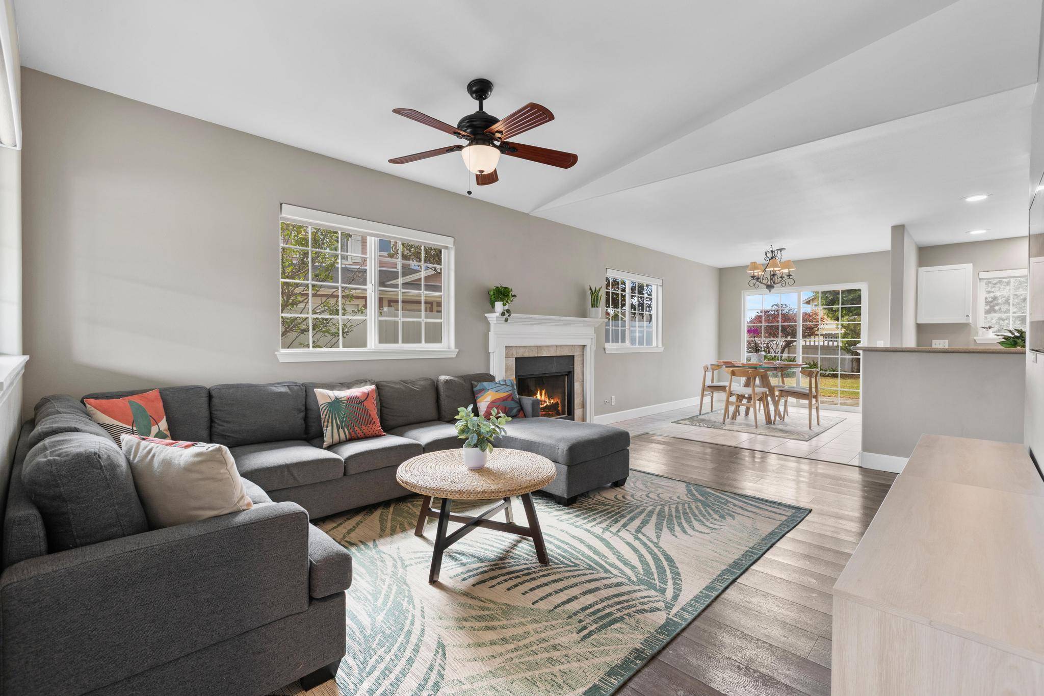 Kamuela, HI 96743,67-1235 KOALIULA PL