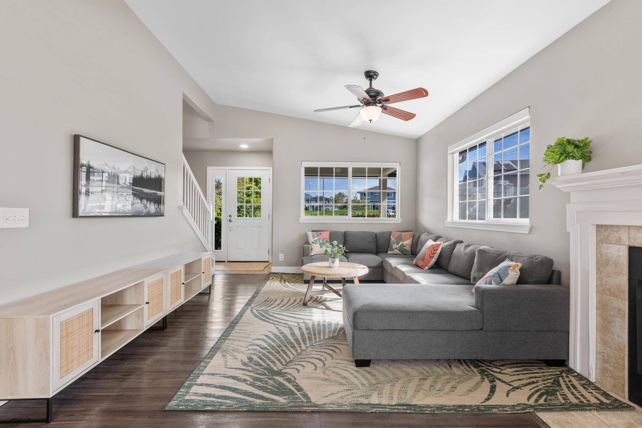 Kamuela, HI 96743,67-1235 KOALIULA PL