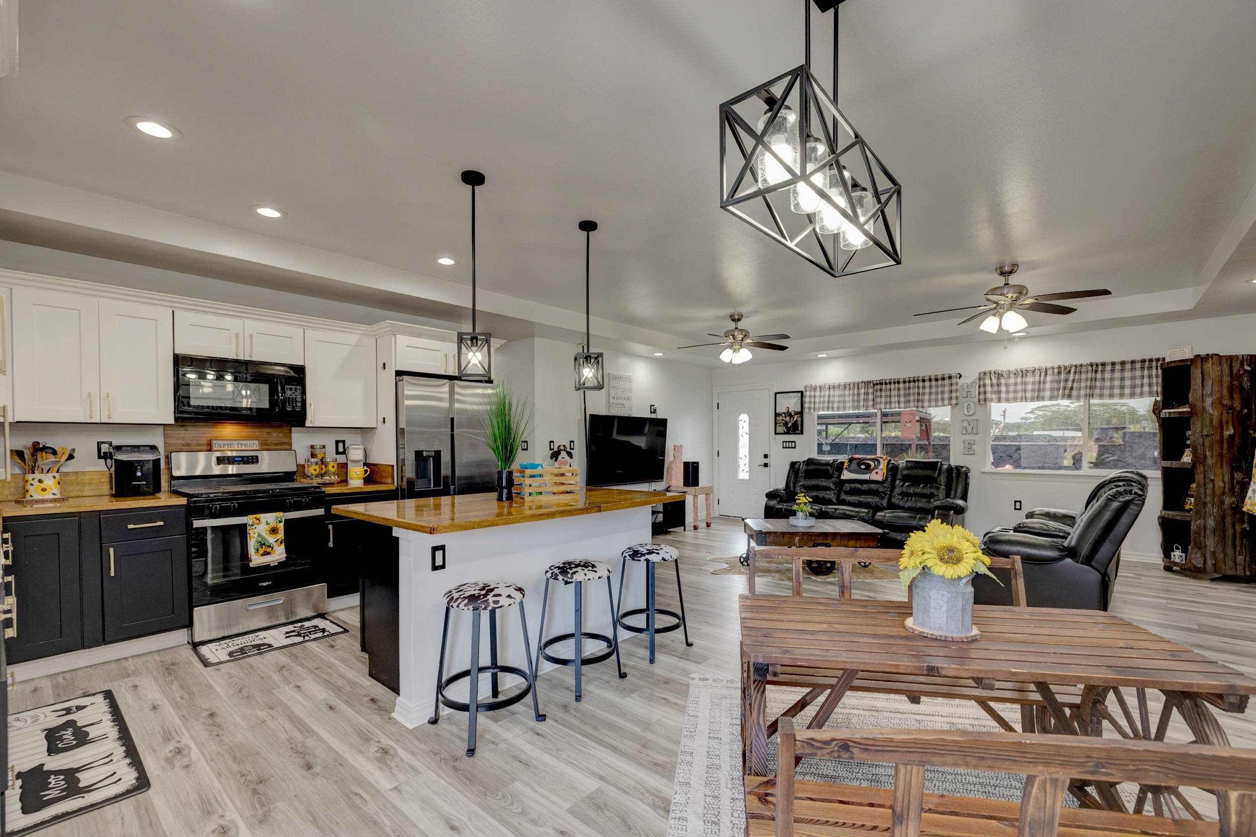 Keaau, HI 96749,15-1455 13TH AVE