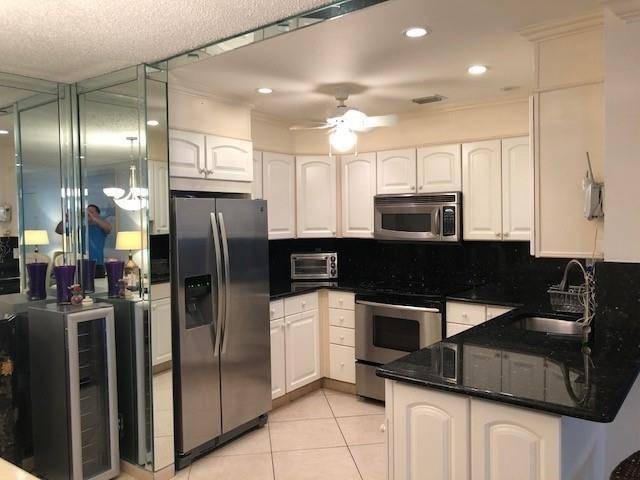 Fort Lauderdale, FL 33308,6435 Bay Club Dr #2