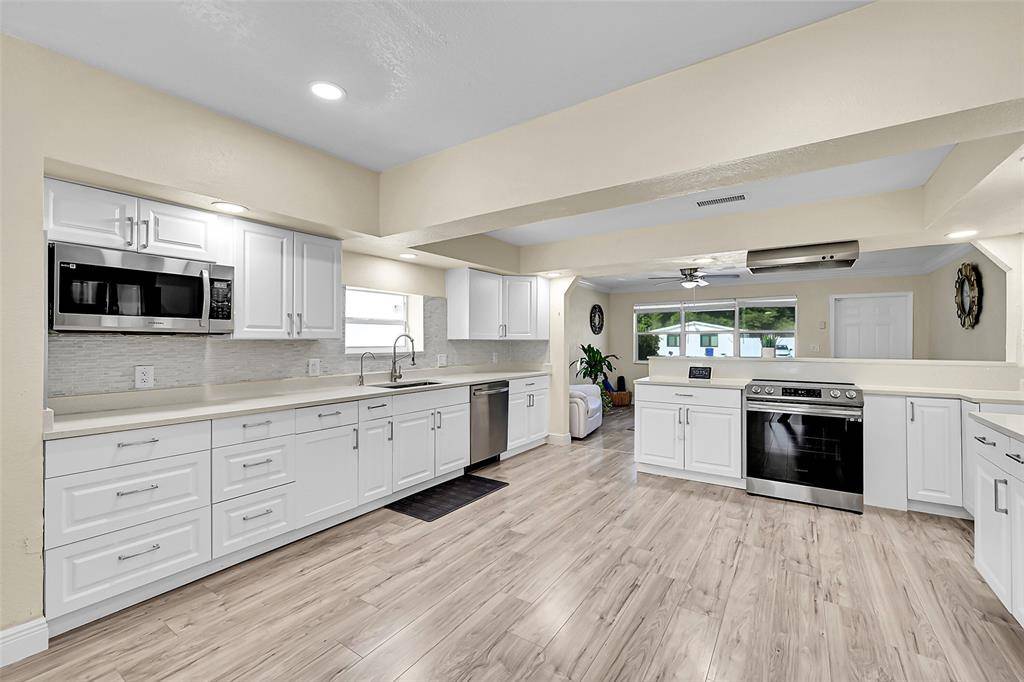 North Lauderdale, FL 33319,5940 NW 41st Terrace