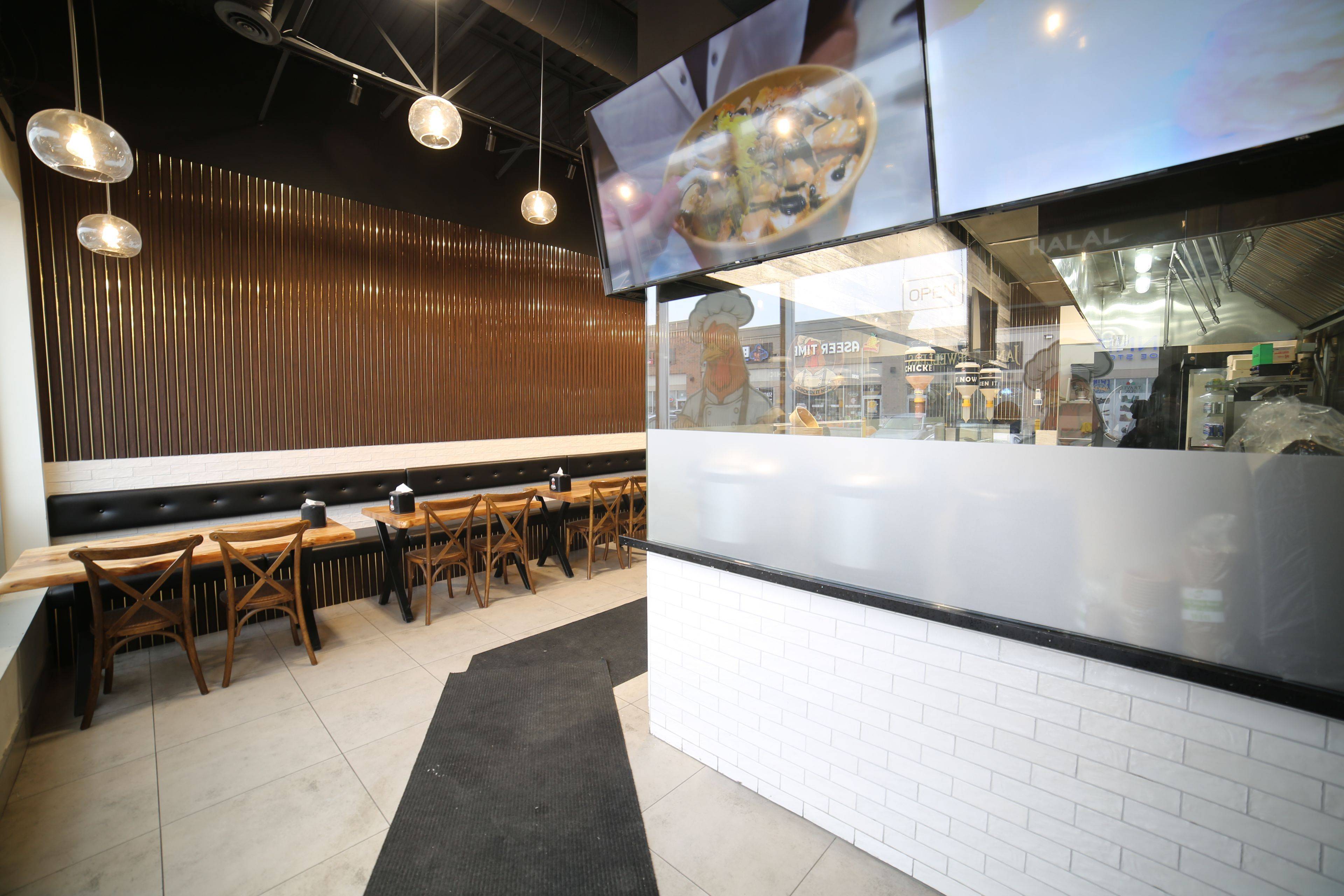 Mississauga, ON L5M 7N4,3460 Platinum DR #25