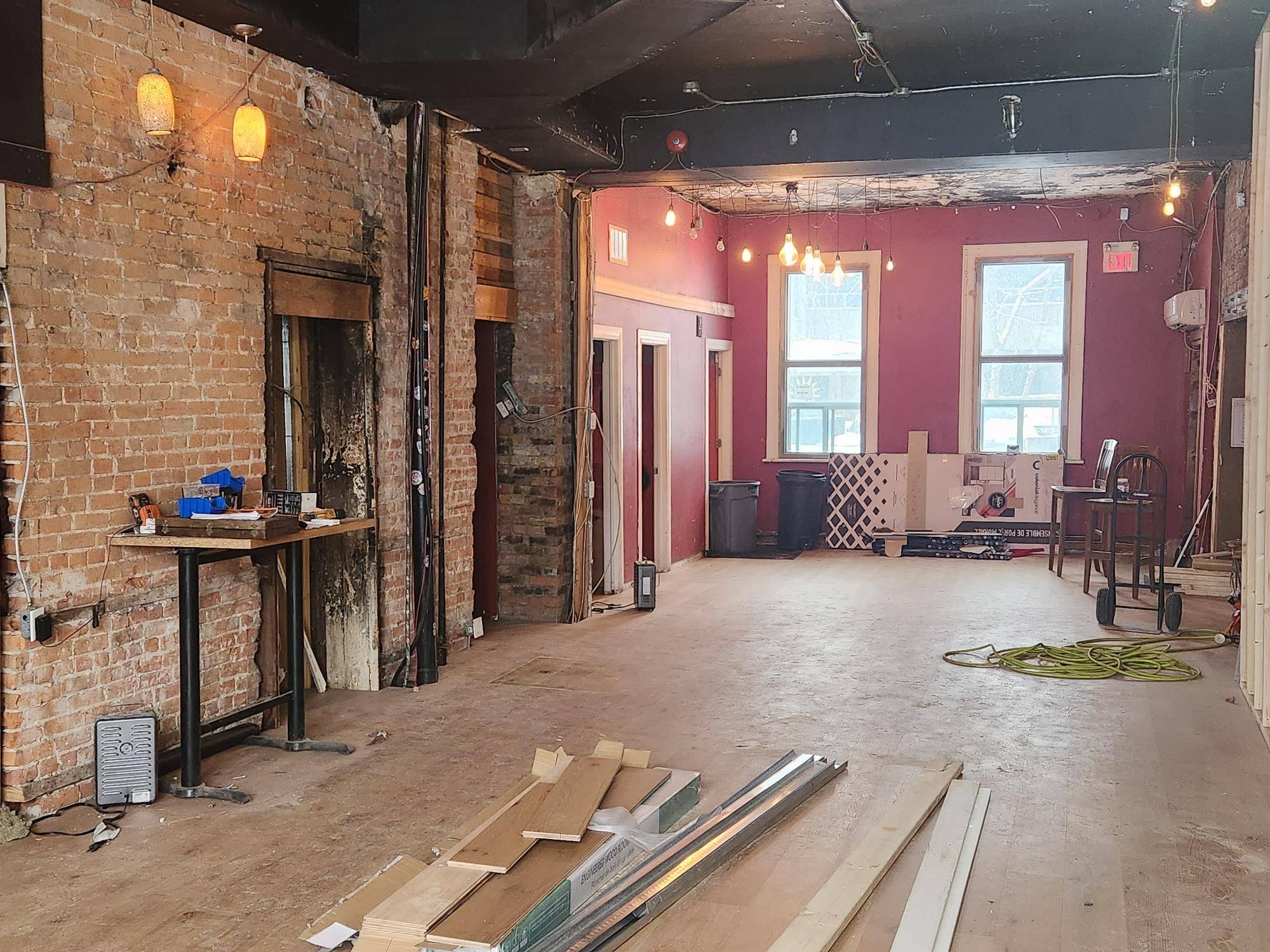 Peterborough, ON K9H 2L1,197 Hunter ST W