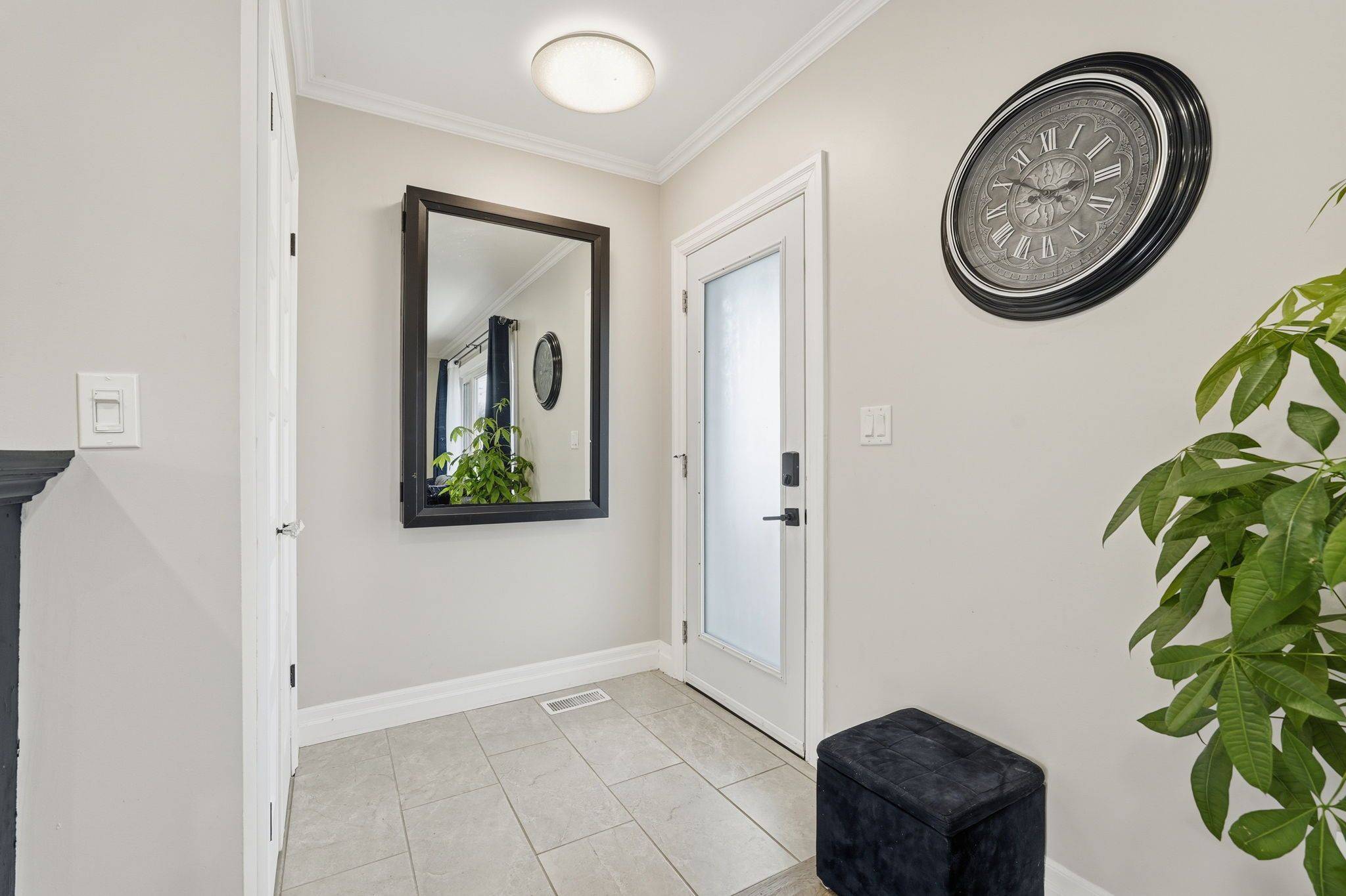 St. Catharines, ON L2M 1G8,25 Arthur ST