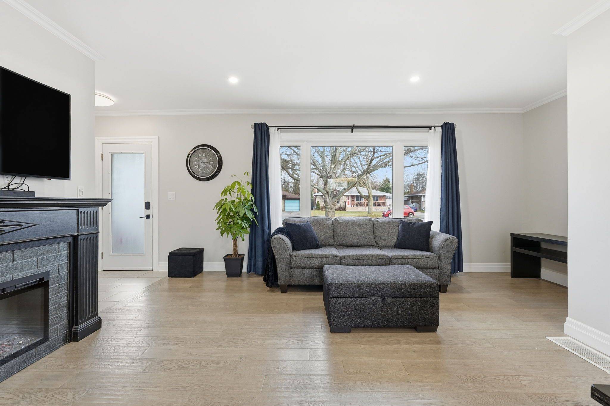 St. Catharines, ON L2M 1G8,25 Arthur ST