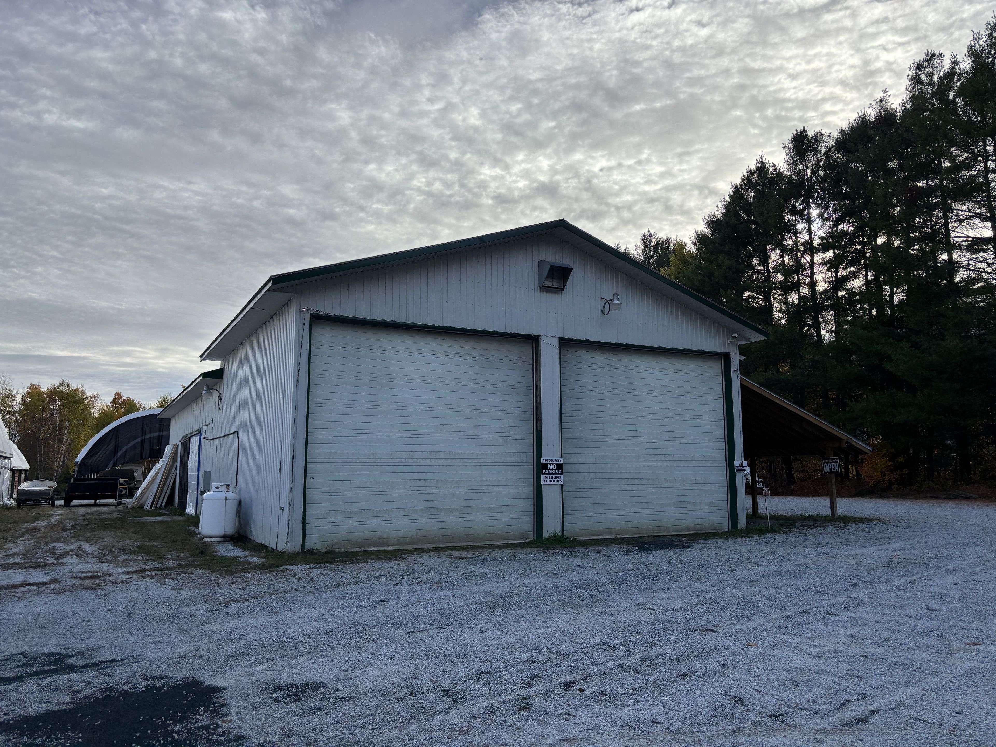 Addington Highlands, ON K0H 2G0,12706 Highway 41 HWY