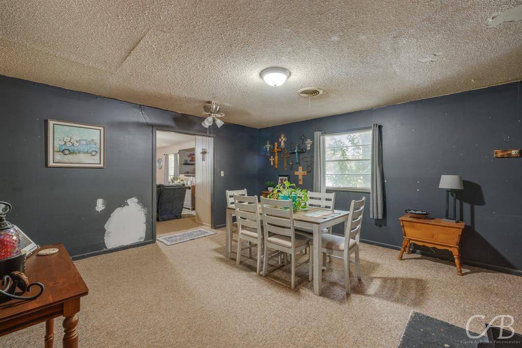 Lawn, TX 79530,489 Main Street