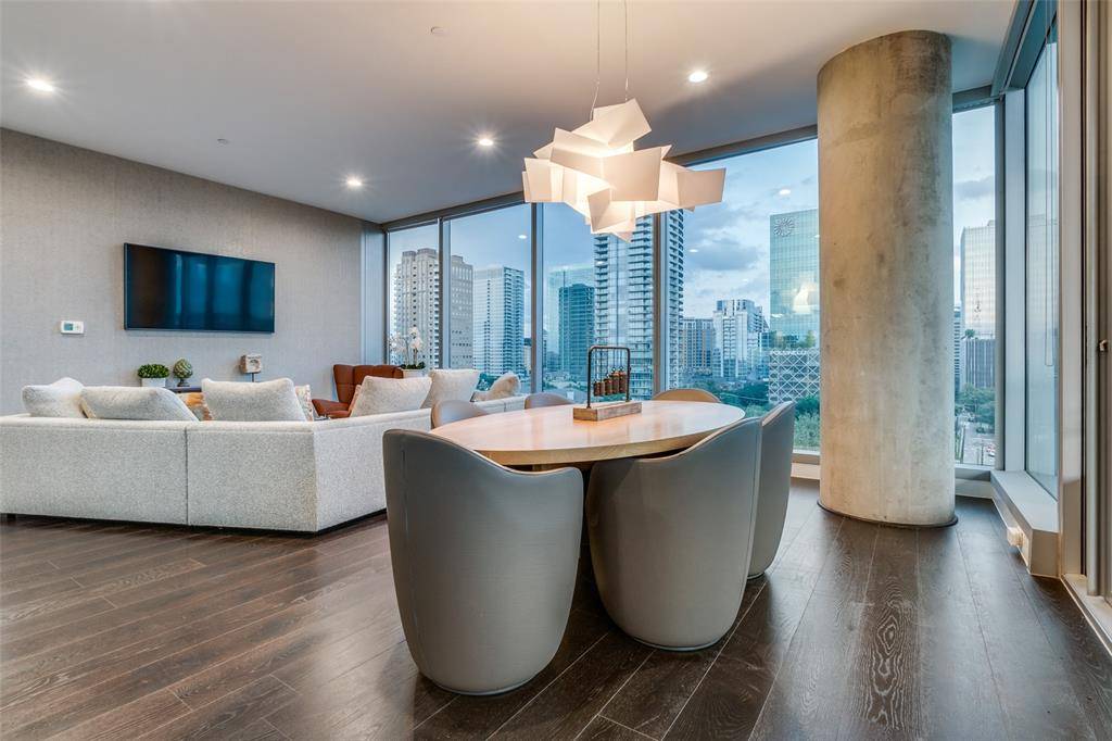 Dallas, TX 75201,3130 N Harwood Street #901