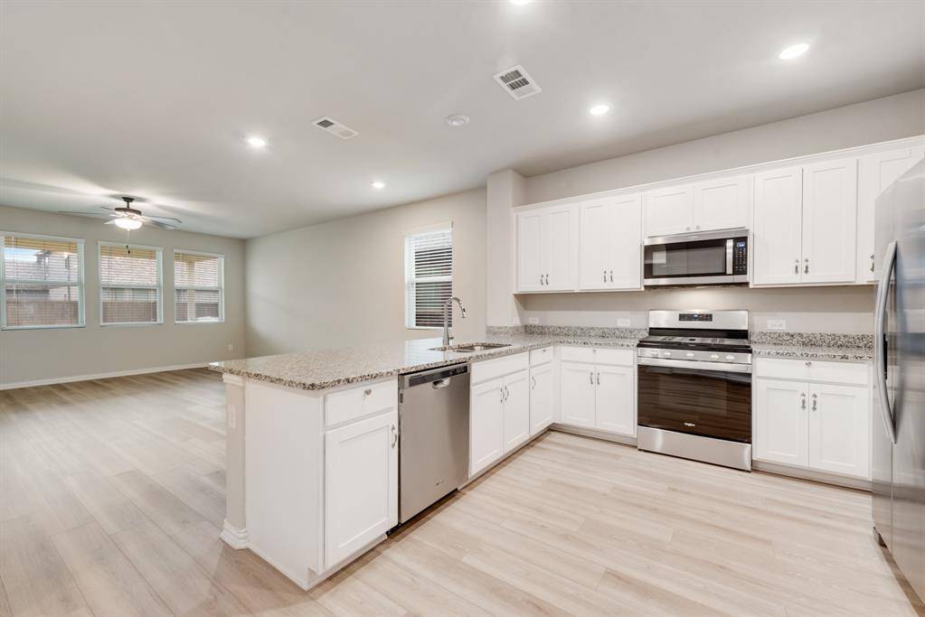 Aubrey, TX 76227,1816 Tomahawk Trail