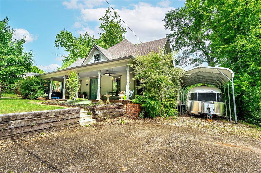 Daingerfield, TX 75638,305 Jefferson Street