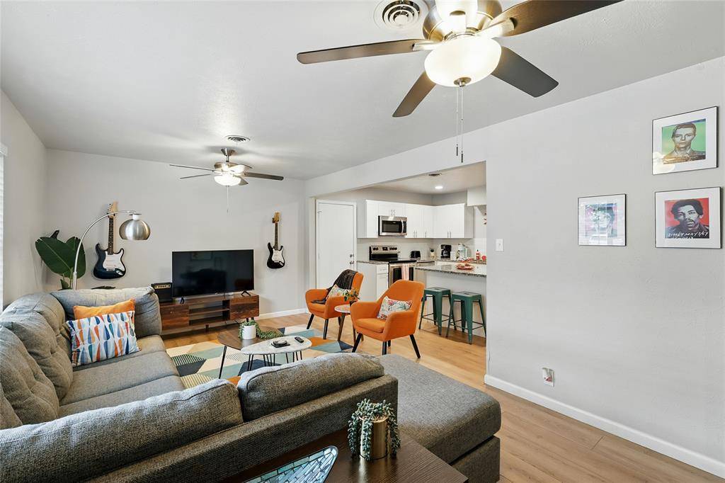 North Richland Hills, TX 76117,3542 Paramount Street