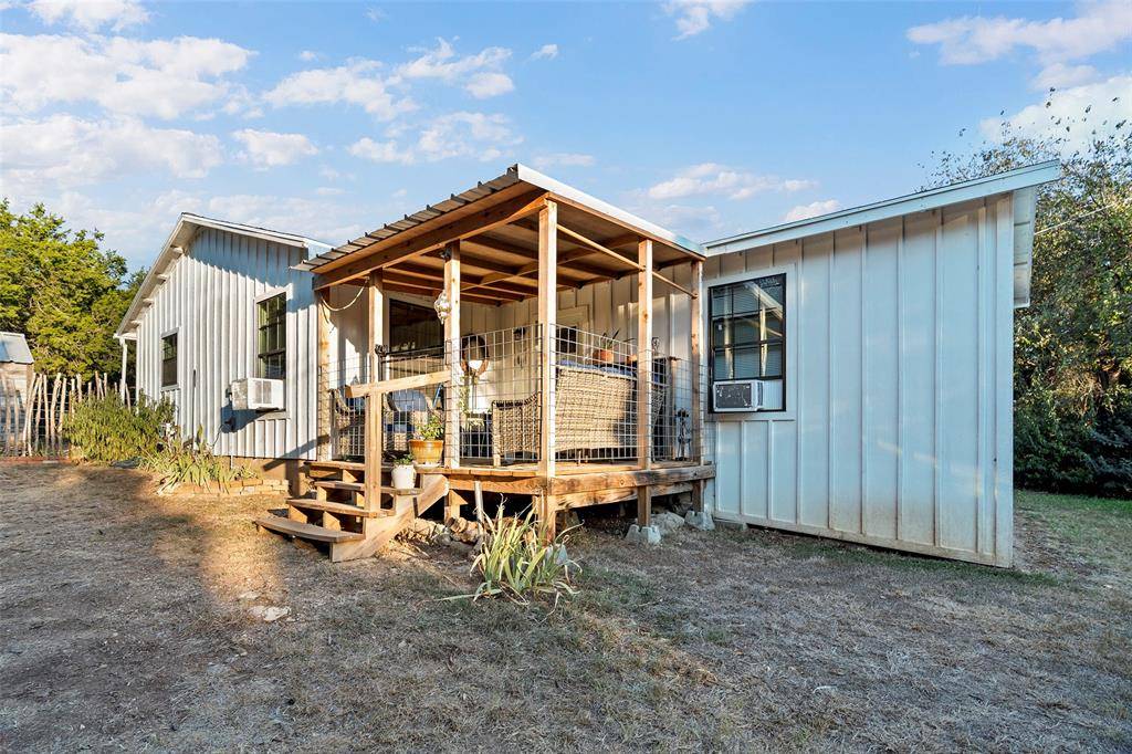 Whitney, TX 76692,122 Tobacco Road