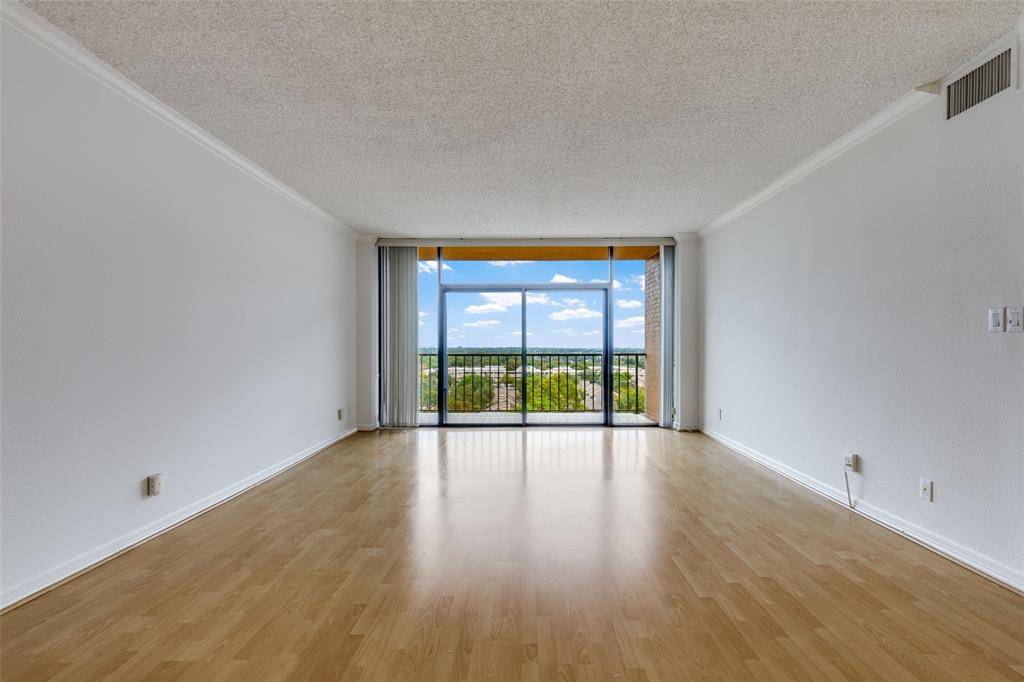 Dallas, TX 75248,5200 Keller Springs Road #824