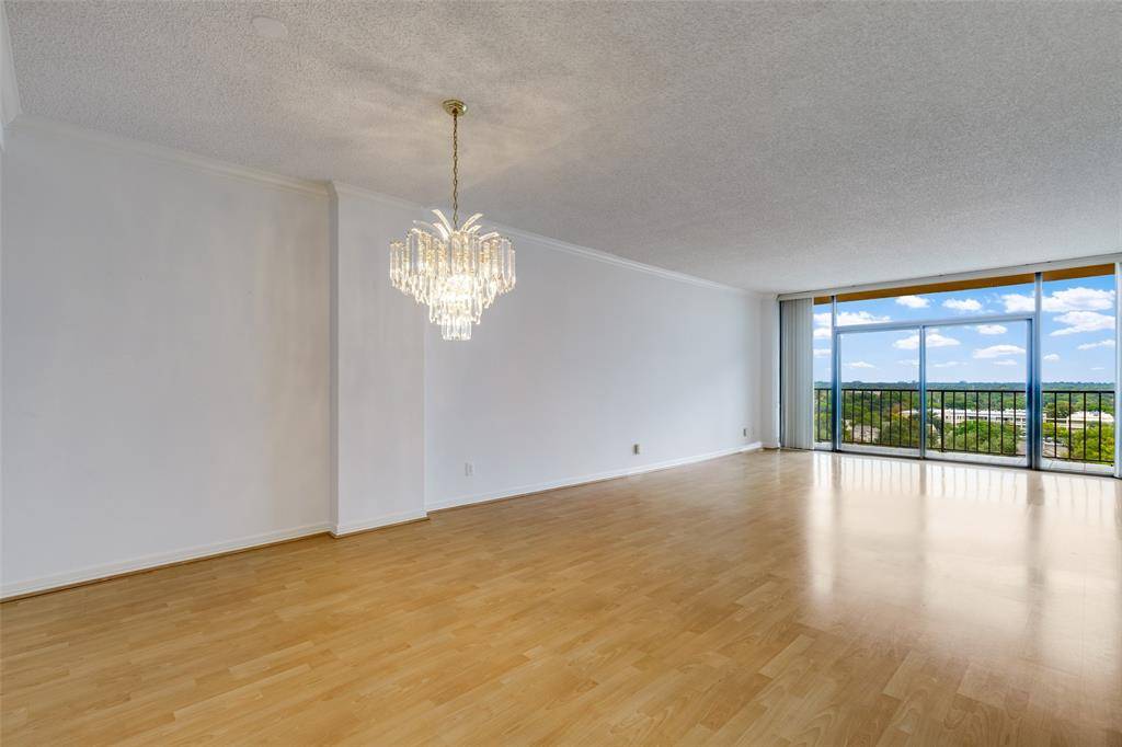 Dallas, TX 75248,5200 Keller Springs Road #824