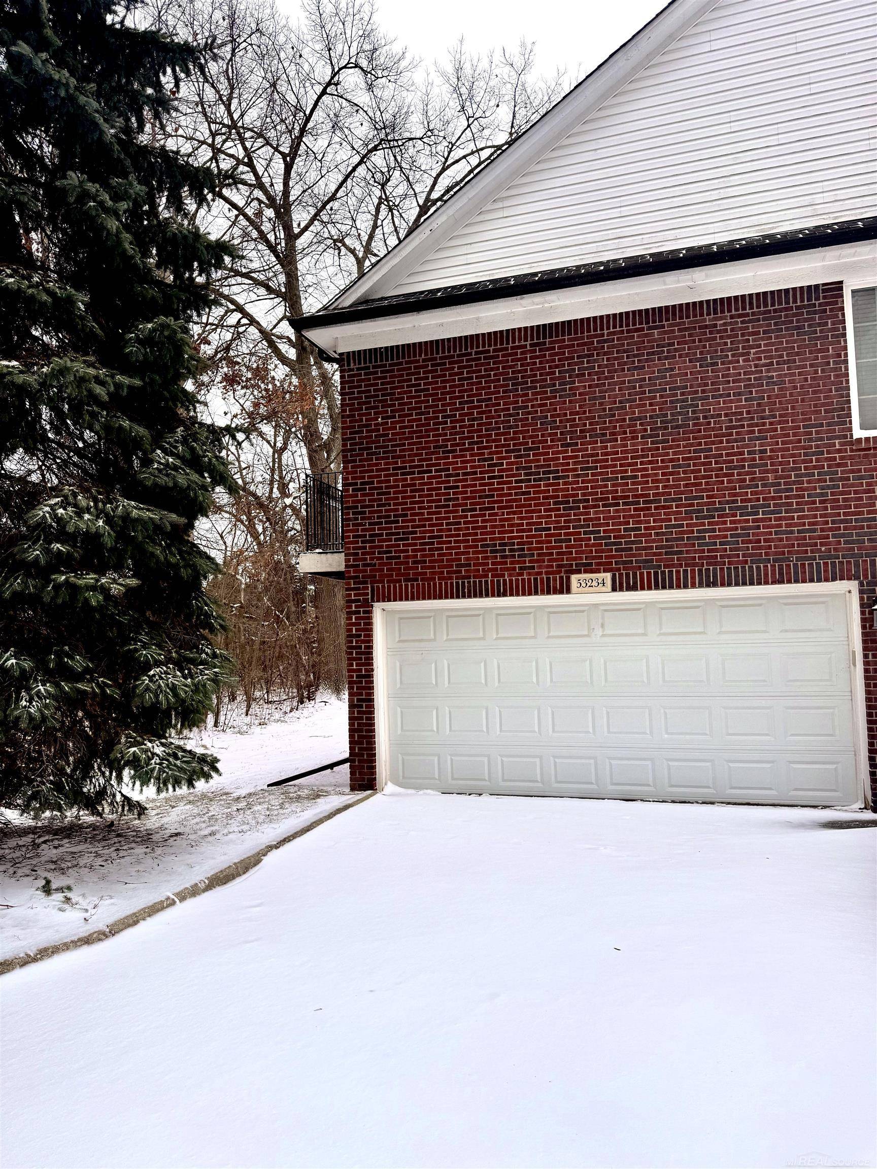 Shelby Twp, MI 48316,53234 Manchester