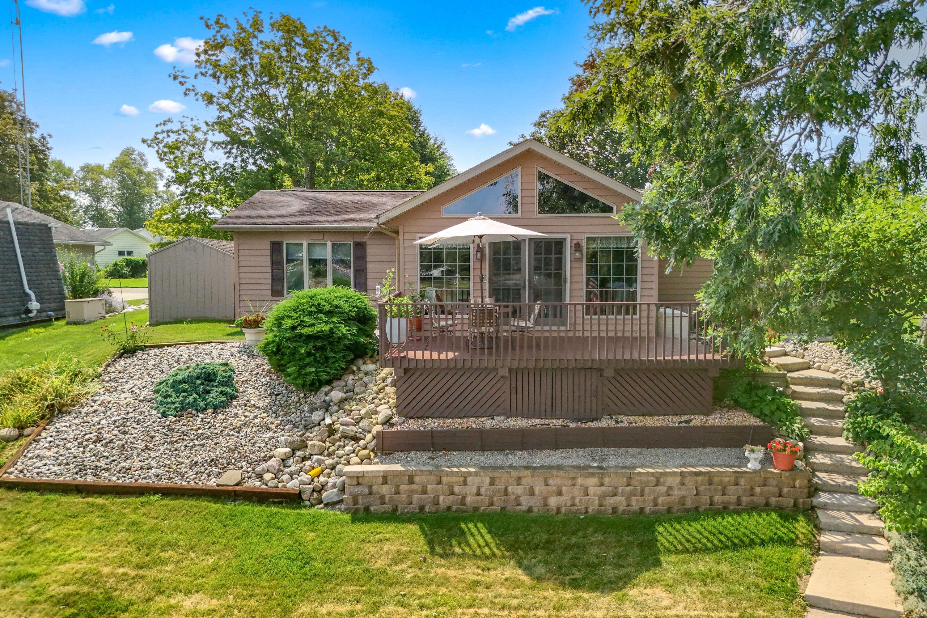 Bronson, MI 49028,658 Fair DR