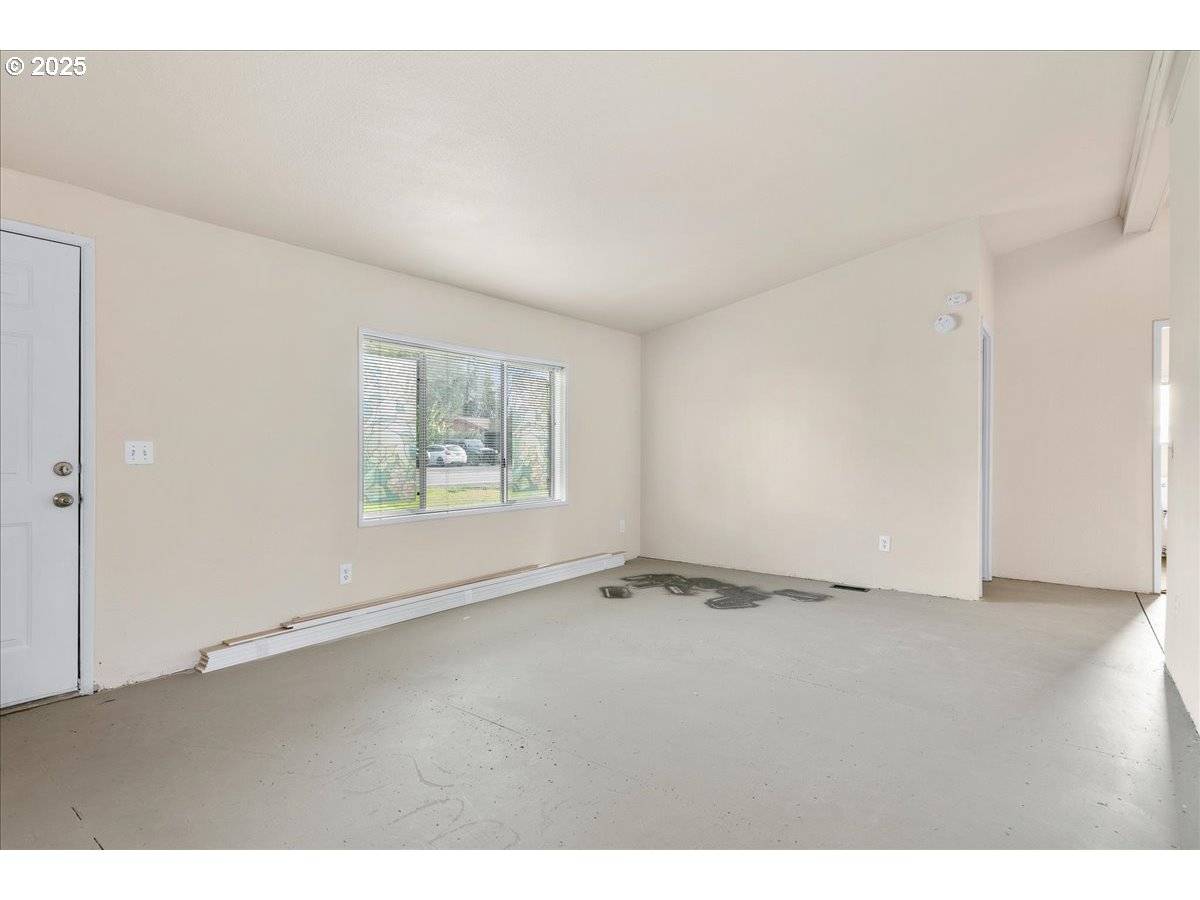 Salem, OR 97305,2305 FISHER RD