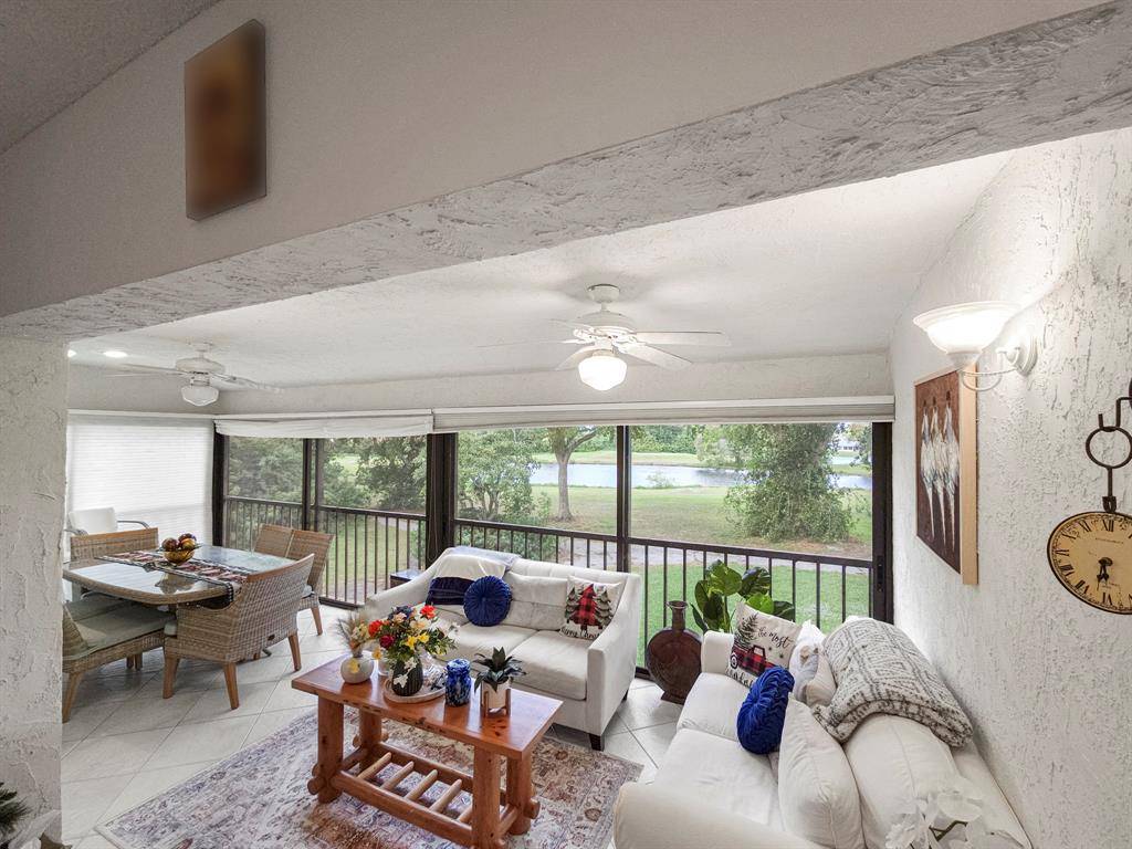 Boca Raton, FL 33428,9286 Vista Del Lago #35B