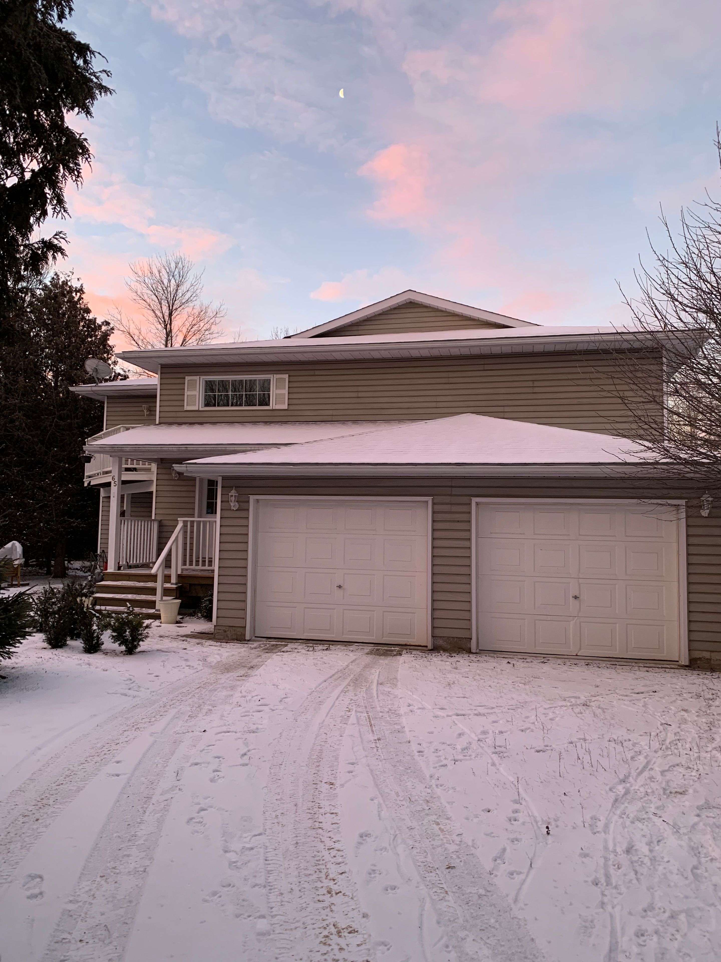 Collingwood, ON L9Y 1B4,65 Slalom Gate RD