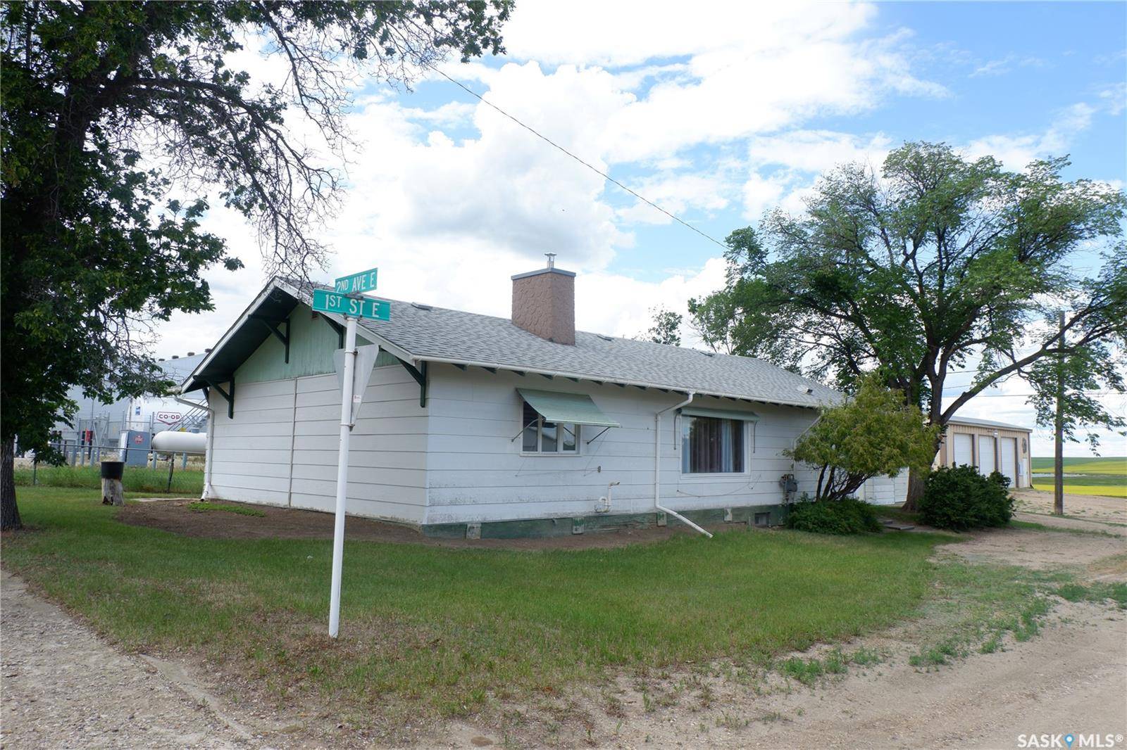 Lafleche, SK S0H 2K0,48 2nd AVENUE E