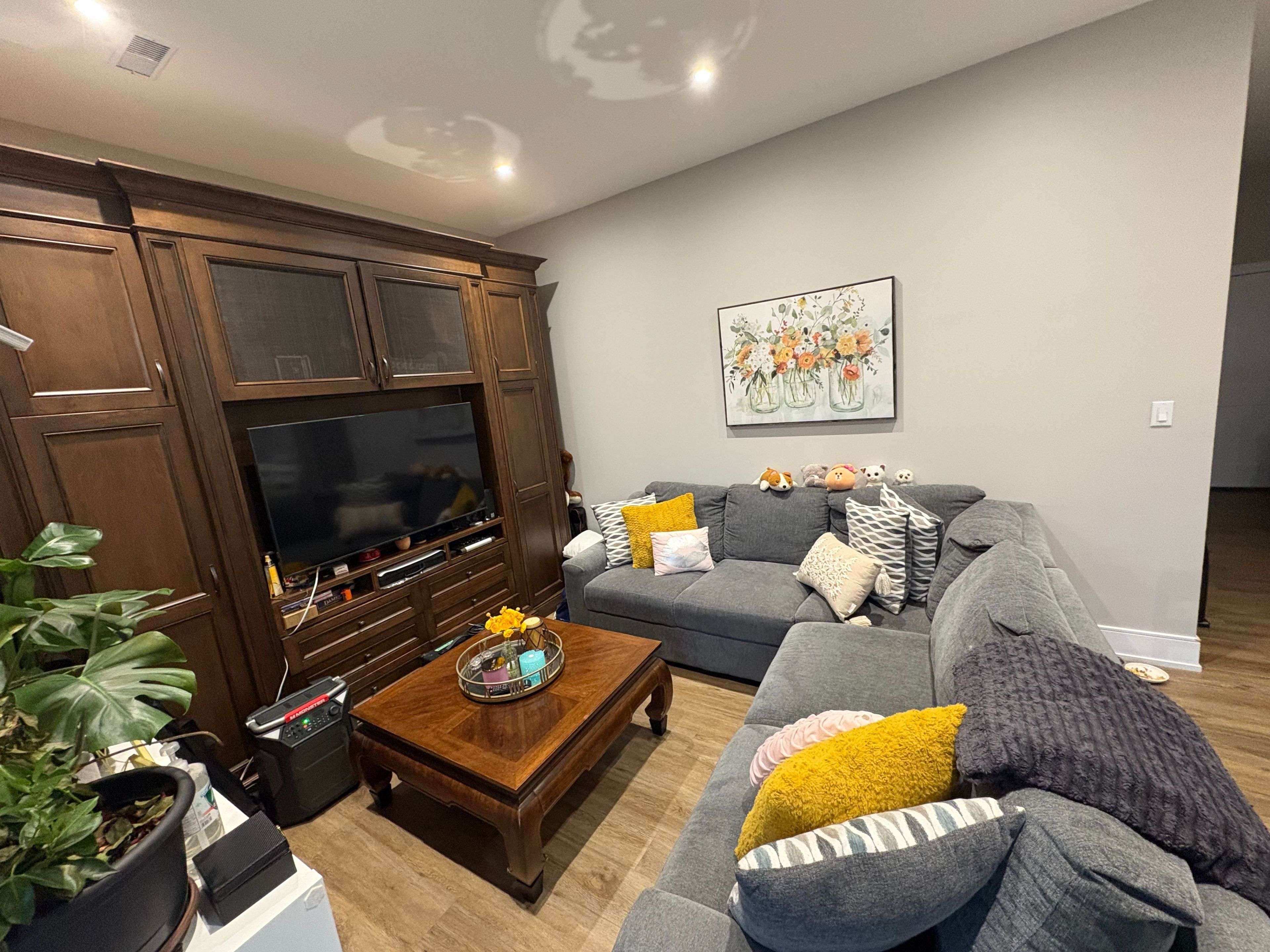 Toronto W04, ON M6L 2K8,171 Cornelius Pkwy #Basement