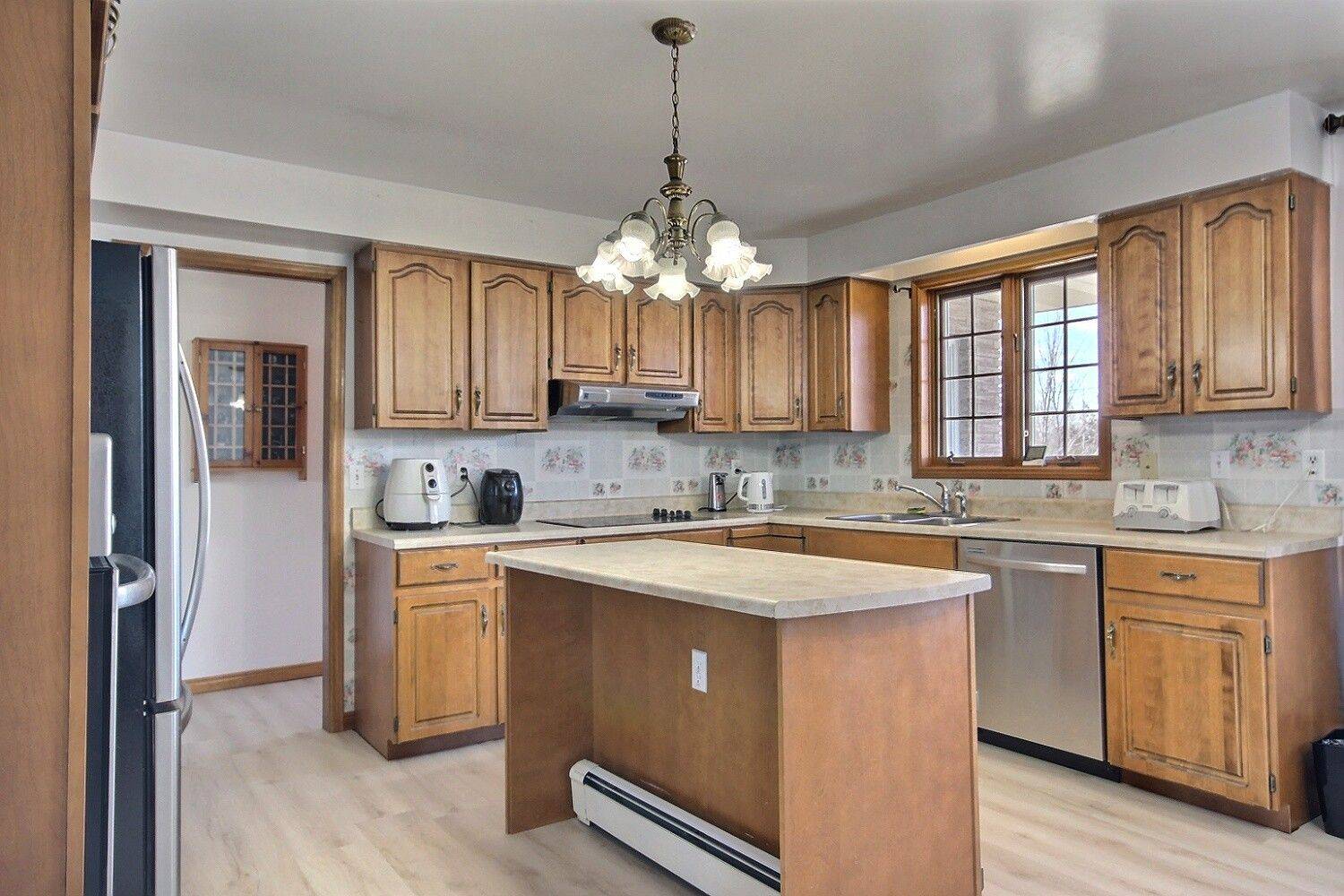 Tyendinaga, ON K0K 2Y0,3460 Shannonville RD