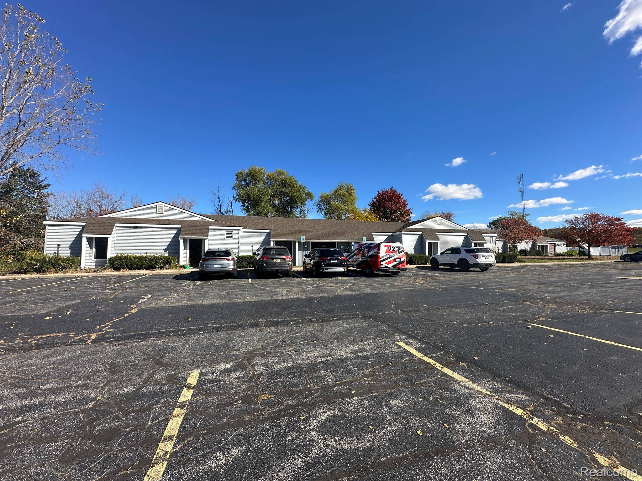 Flint, MI 48507,6317 TAYLOR DR #B