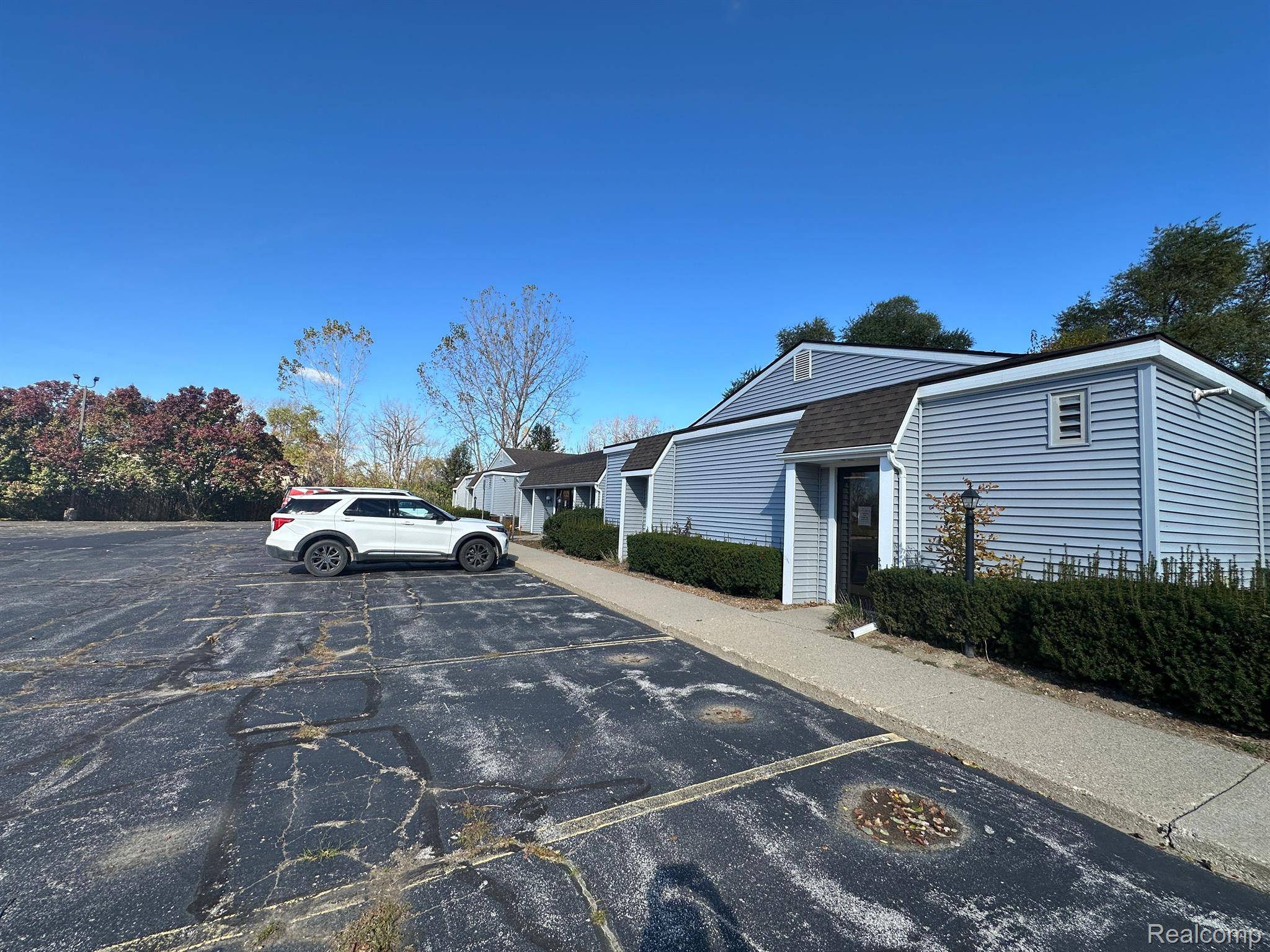 Flint, MI 48507,6317 TAYLOR DR #B