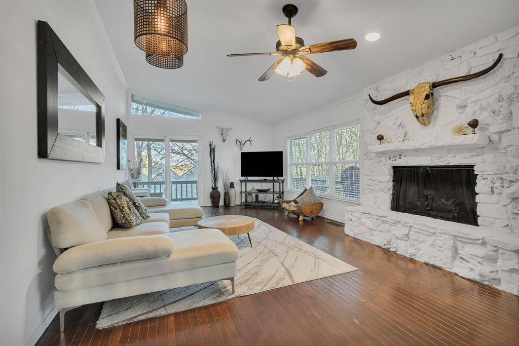 De Cordova, TX 76049,4901 Fairway Court