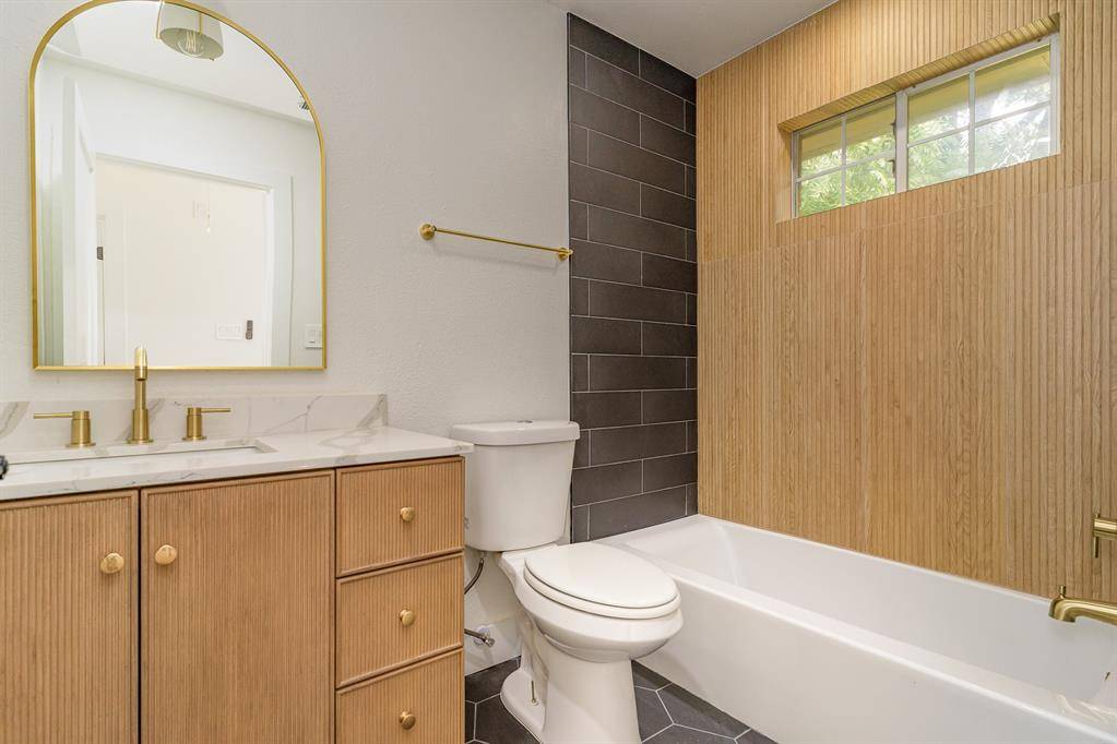 Plano, TX 75023,2044 Hawken Drive