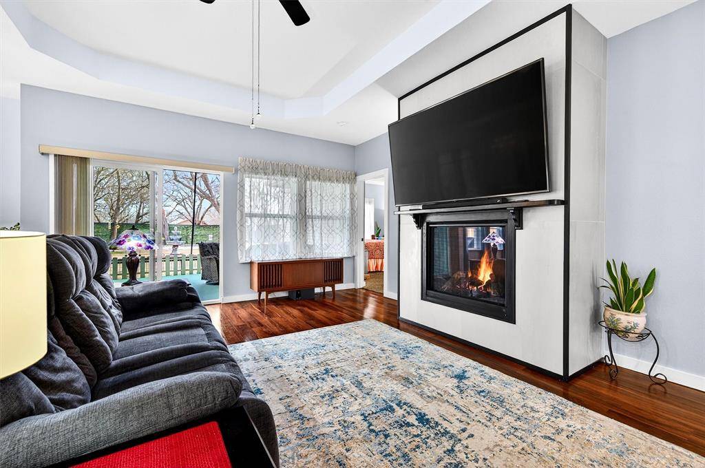 Gainesville, TX 76240,1314 S Grand Avenue