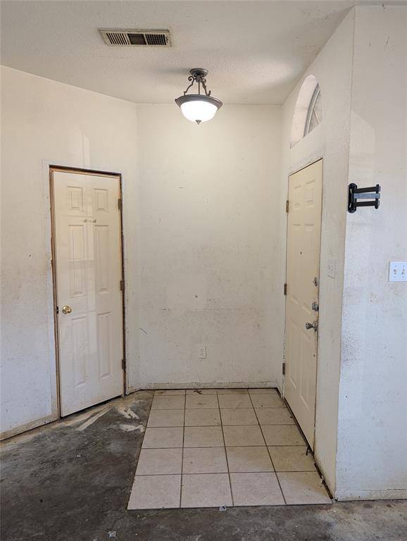 Arlington, TX 76012,2301 Springmere Drive