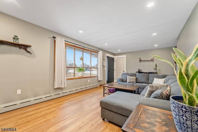 Greenwich Twp., NJ 08886,502 Route 173