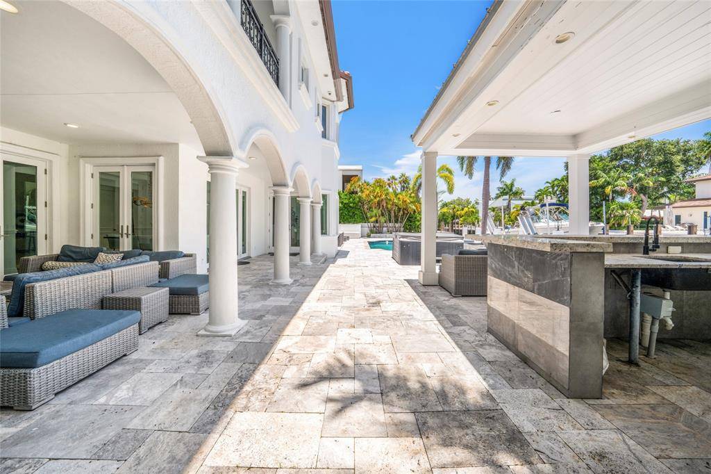 Fort Lauderdale, FL 33301,438 Coconut Isle Dr