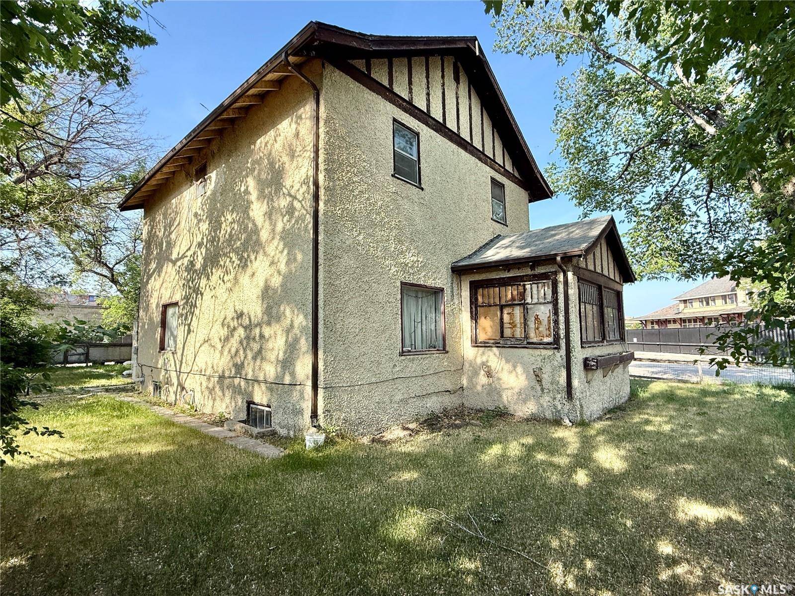 Saskatoon, SK S7L 0B5,202 24th STREET W