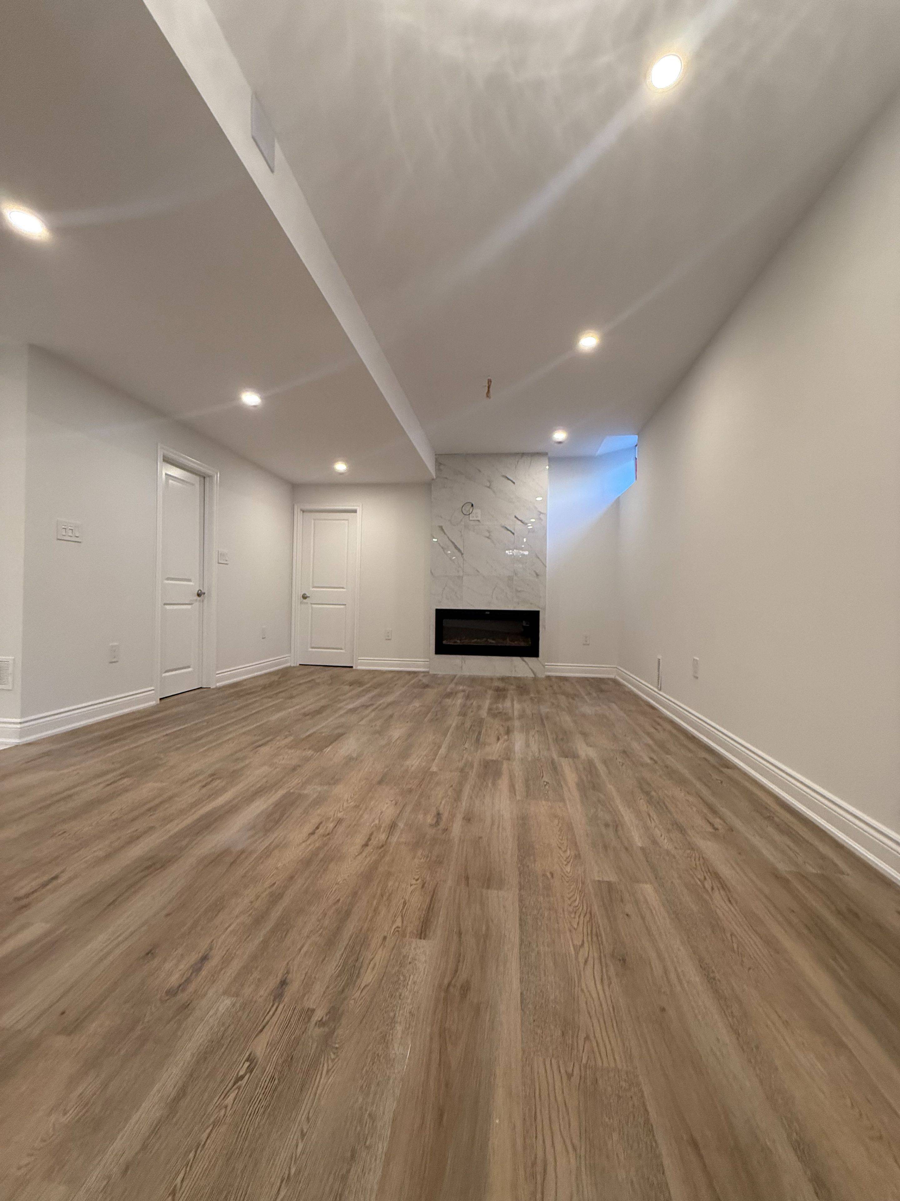 Oakville, ON L6M 5M5,2379 Charles Cornwall AVE