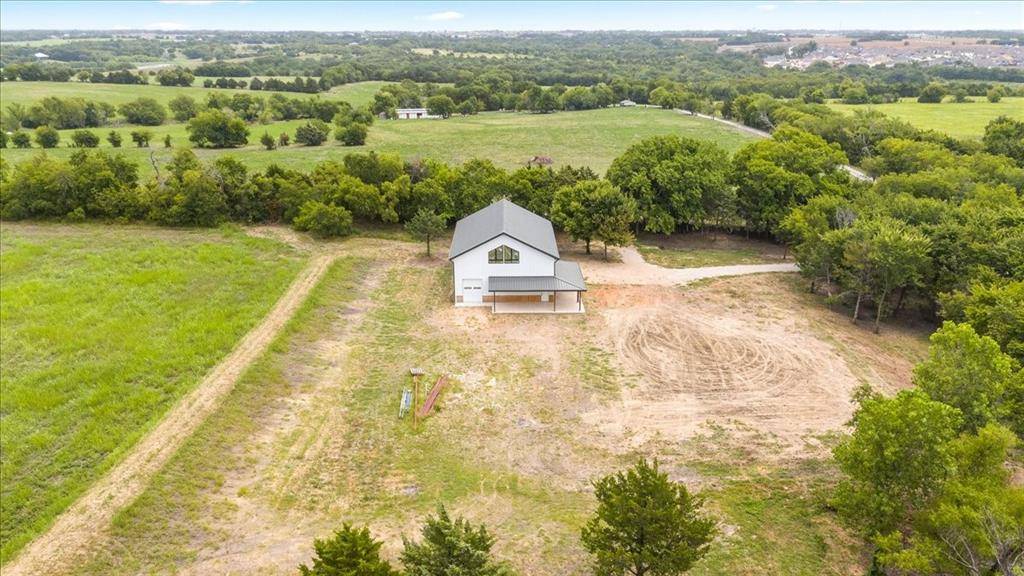 Van Alstyne, TX 75495,250 Willow Lane