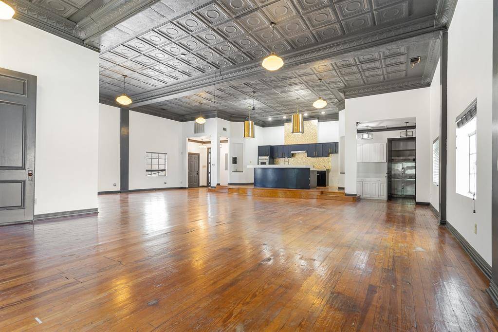 Dallas, TX 75219,2602 Kings Road #A