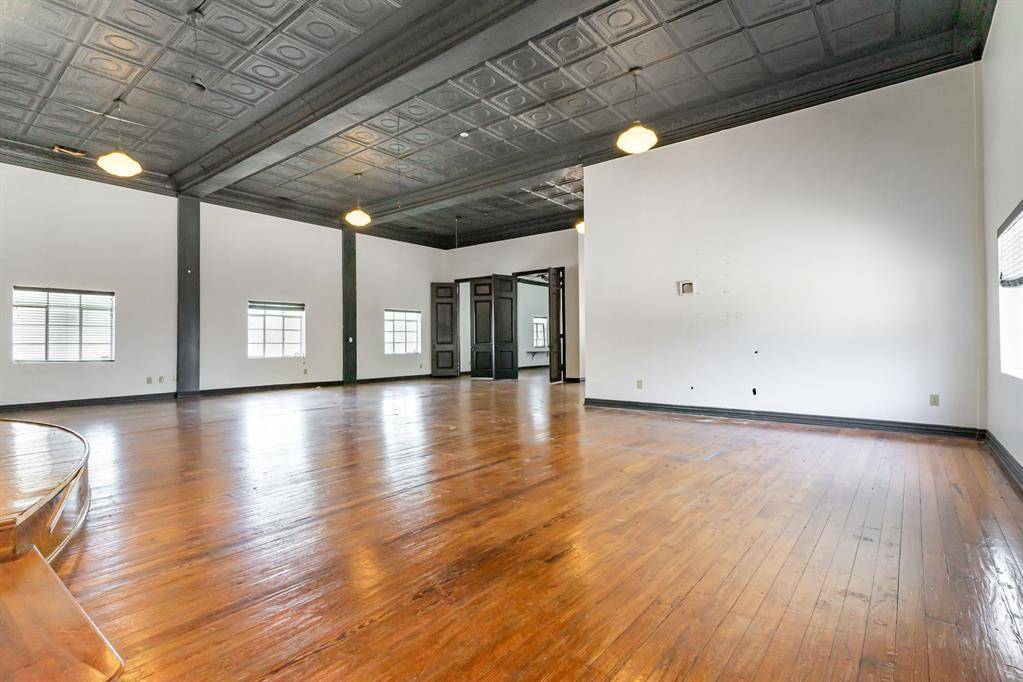 Dallas, TX 75219,2602 Kings Road #A